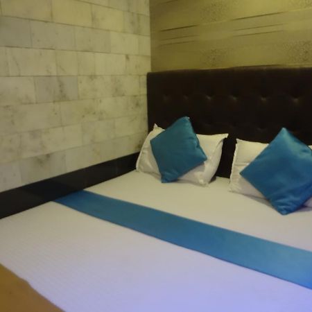 Zahra Guest House Bombaj Zewnętrze zdjęcie