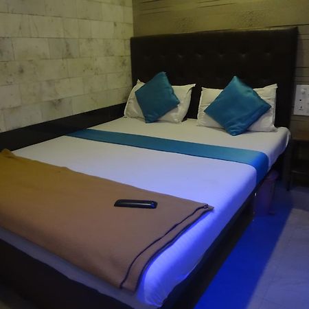 Zahra Guest House Bombaj Zewnętrze zdjęcie