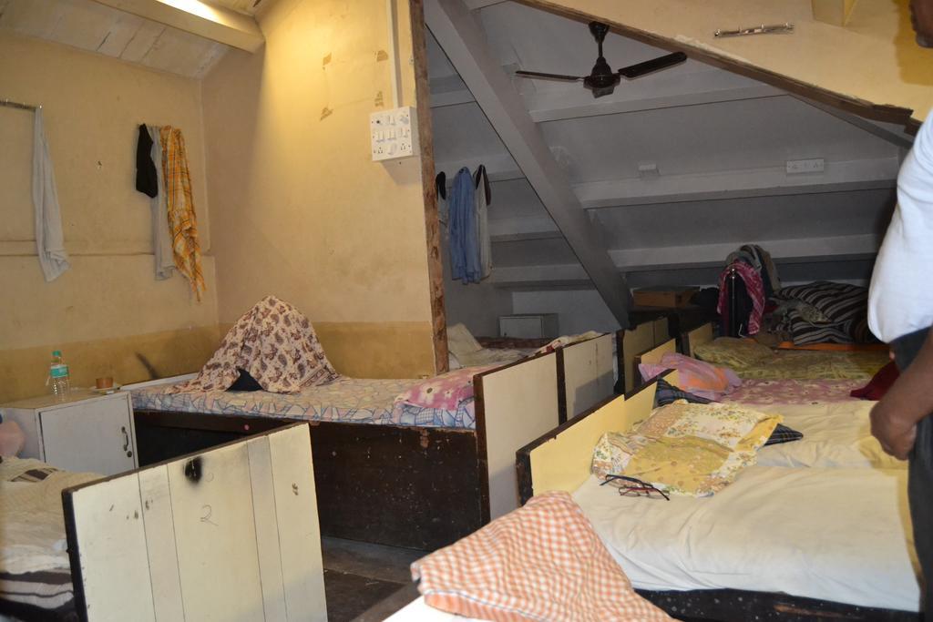 Zahra Guest House Bombaj Zewnętrze zdjęcie