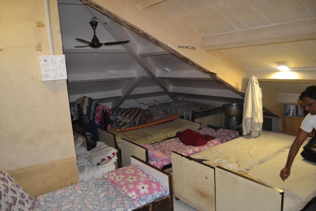 Zahra Guest House Bombaj Zewnętrze zdjęcie