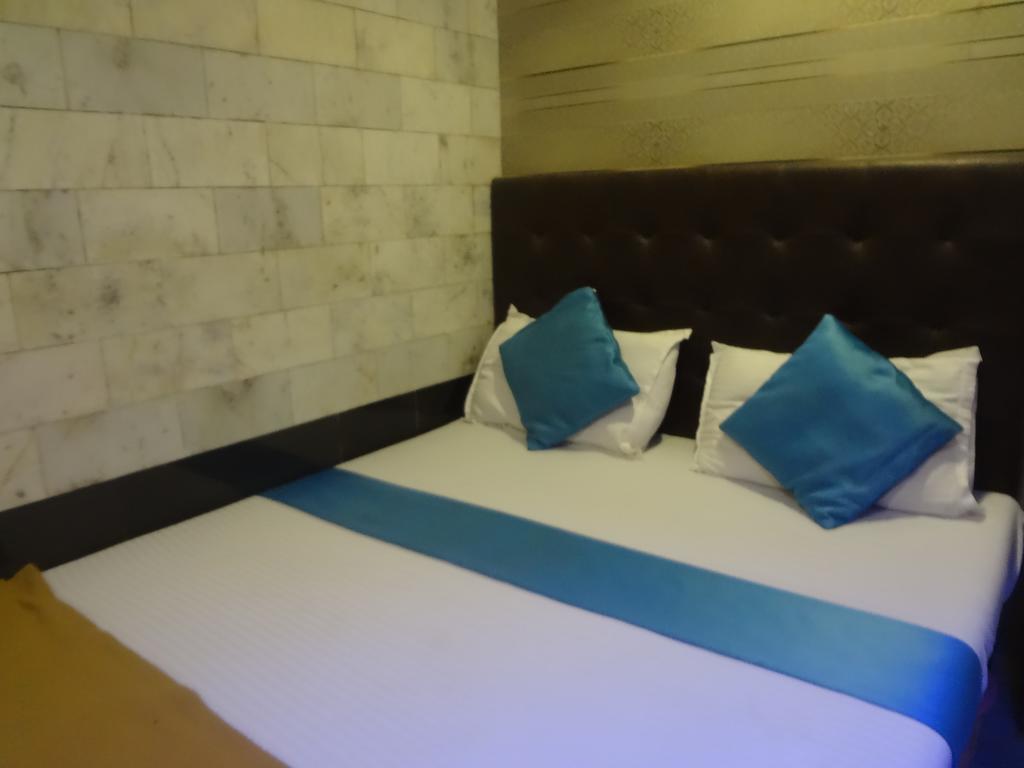 Zahra Guest House Bombaj Zewnętrze zdjęcie