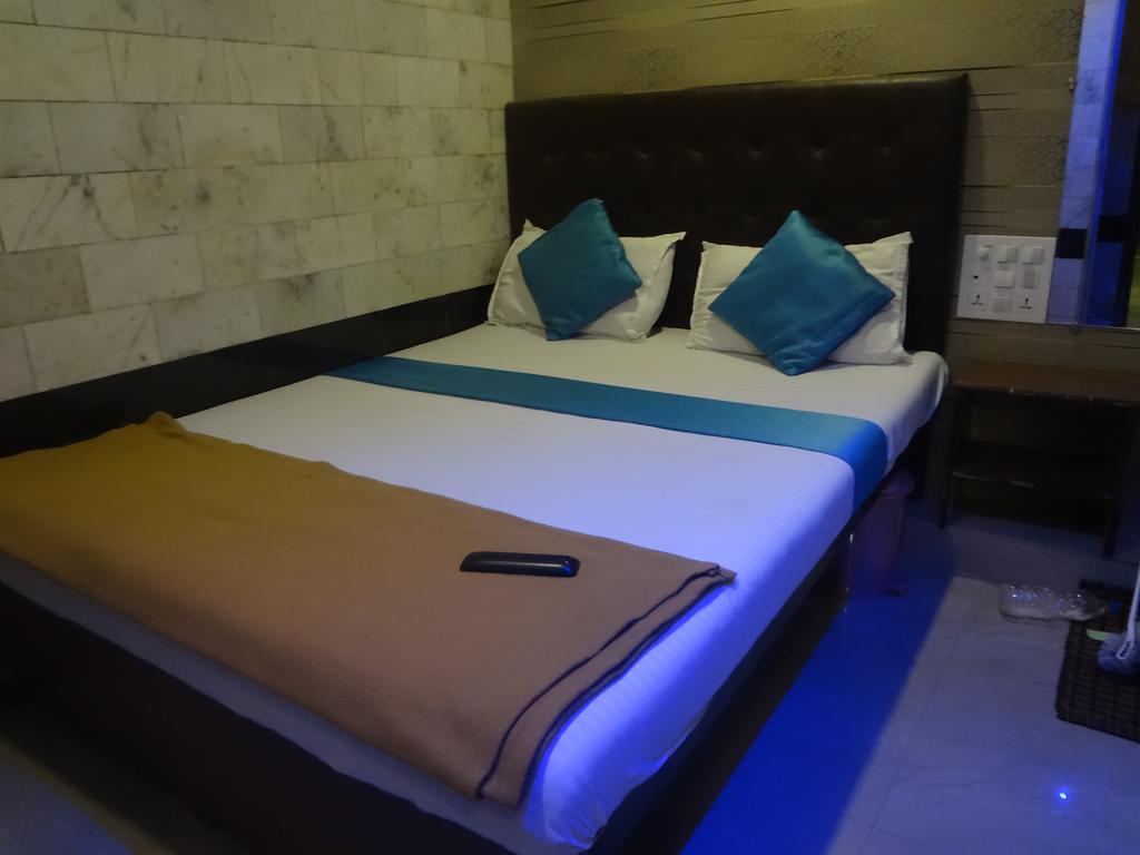 Zahra Guest House Bombaj Zewnętrze zdjęcie