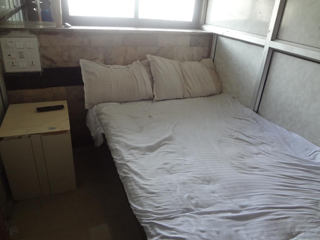 Zahra Guest House Bombaj Zewnętrze zdjęcie